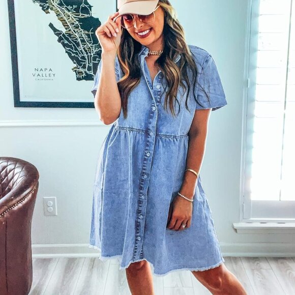 Women's Short Sleeve Button Down Flowy Tiered Babydoll Denim Dress - Picture 5 of 7